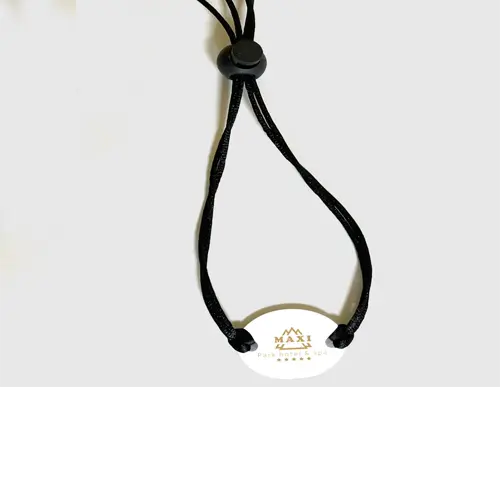 Персонализирани гривни с текстилна връзка